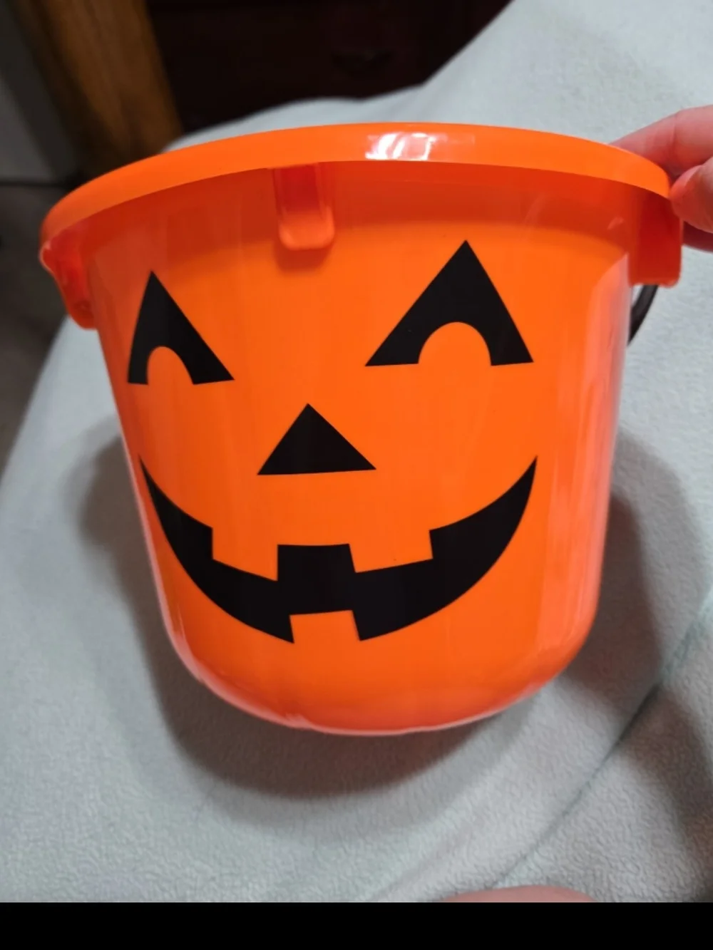 Light Up Orange Halloween Projection Bucket -